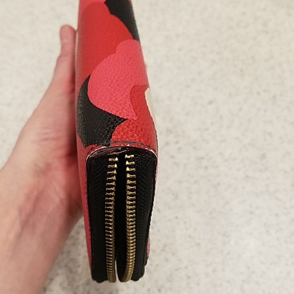 Kate Spade Wallet - Picture 5 of 6
